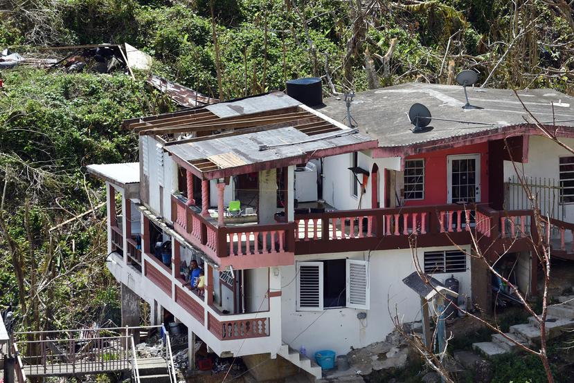 La nueva normativa estará vigente por un año en las zonas que recibieron una declaración presidencial por desastre, incluyendo a Puerto Rico. En la foto, una residencia en San Lorenzo destruida por el huracán María.
