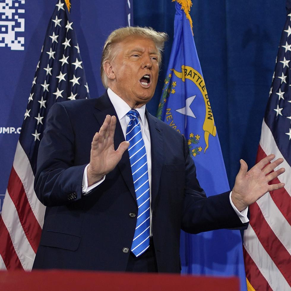 El expresidente Donald Trump, habla en un acto de campaña, en enero pasado, en Las Vegas.