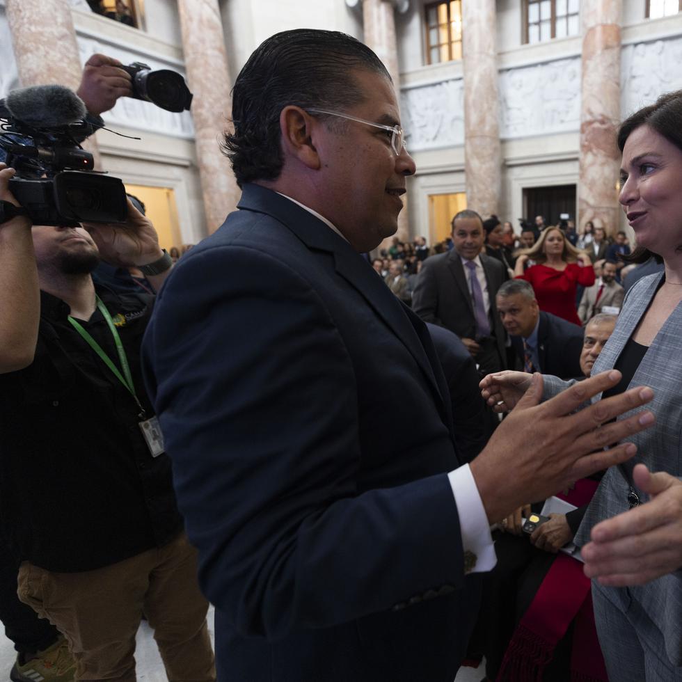 El presidente de la Cámara, Rafael "Tatito" Hernández, y la presidenta del Tribunal Supremo, Maite Oronoz
