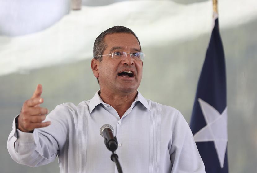 El gobernador Pedro Pierluisi durante un acto público este martes en Utuado.