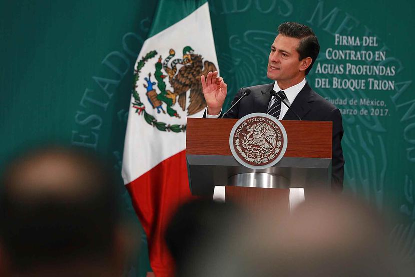 El presidente mexicano dijo que Pemex iniciará la construcción. (Bloomberg)