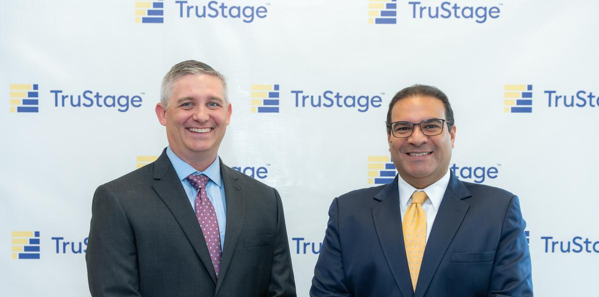 Steve Fasulo, vicepresidente de productos e internacional de TruStage y Rubén Bonilla, director Región Caribe Hispano de TruStage.