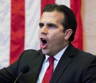 According to Rosselló, this committee must analyze and prepare a report with recommendations about the possibility of promoting legislation to increase the minimum wage in the Island.