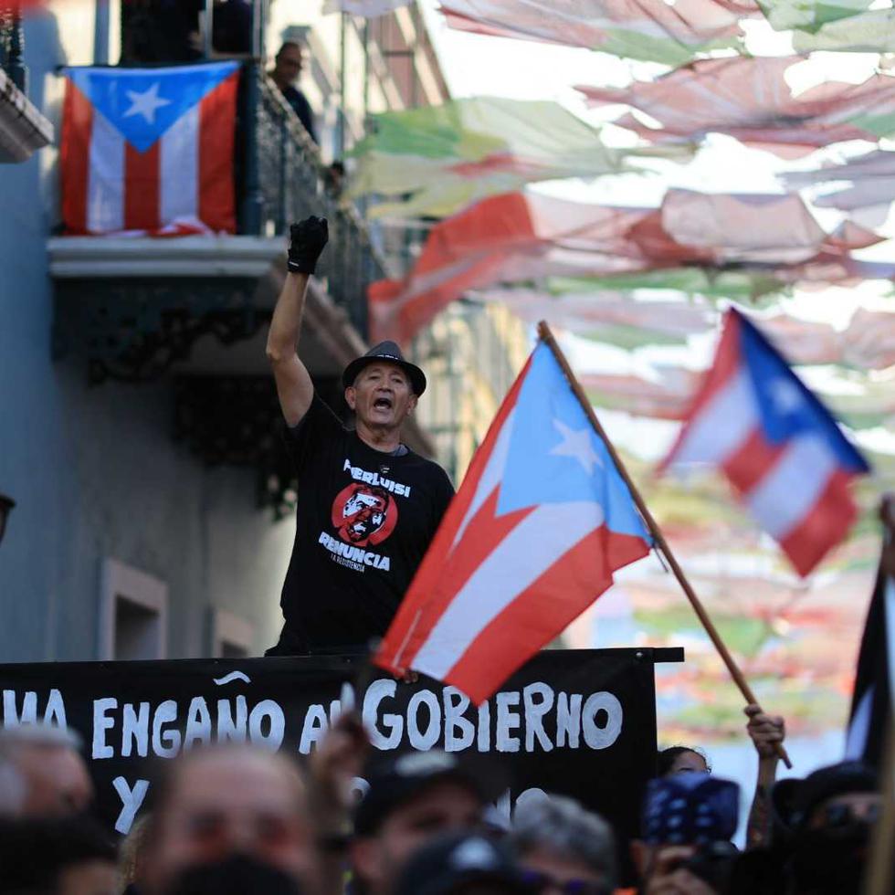 Otros aprovecharon la manifestación para exigir la renuncia contra el gobernador Pedro Pierluisi.