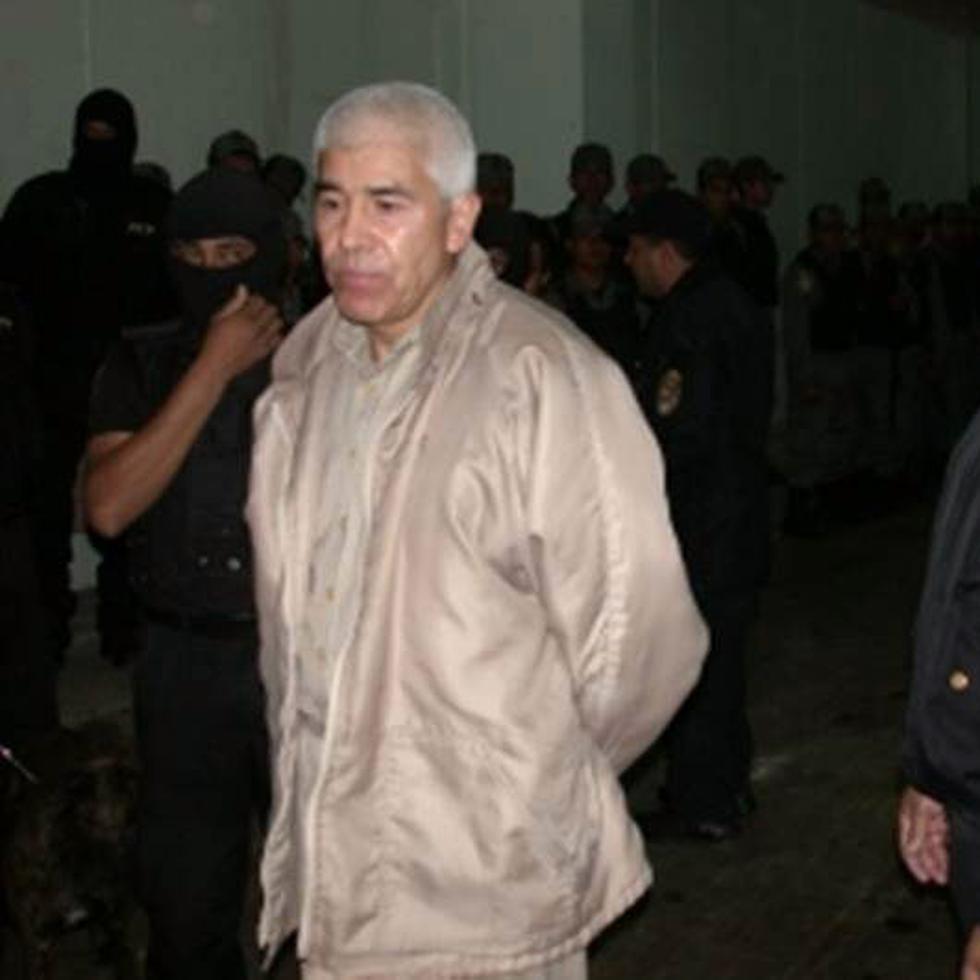 Rafael Caro Quintero, de 69 años, fue detenido en un operativo de la Secretaría de Marina (Semar) y era buscado por el secuestro y asesinato en 1985 del agente de la DEA Enrique  "Kiki" Camarena Salazar, perpetrado en febrero de ese año.