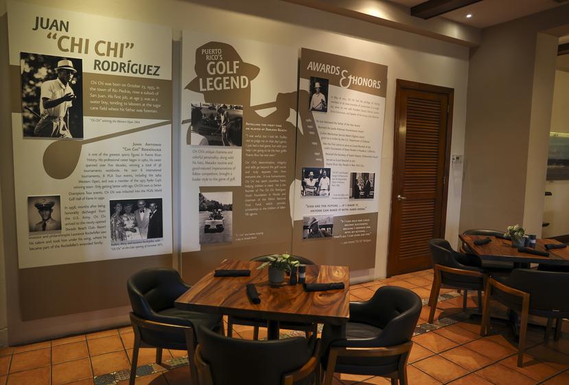 Pared dedicada al golfista puertorriqueño Juan "Chi Chi" Rodríguez en el restaurante Panela en el Dorado Beach Resort & Club.