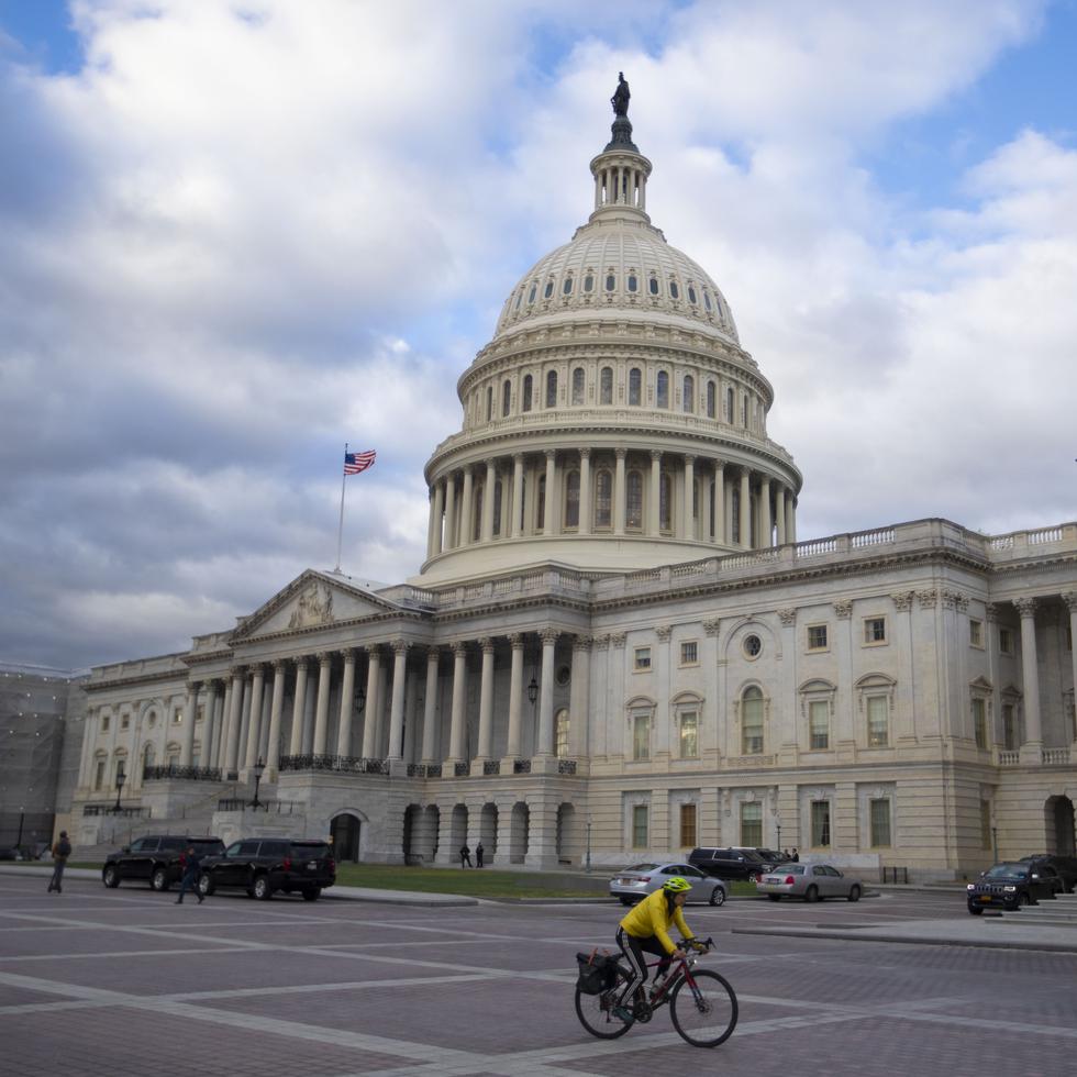 El Senado estadounidense busca terminar el trámite de la resolución que evitará un cierre parcial del gobierno federal.