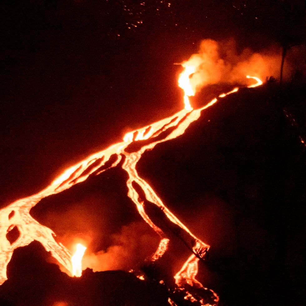 El volcán ha arrasado cerca de 900 hectáreas y ha destruido unas 2,150 edificaciones.