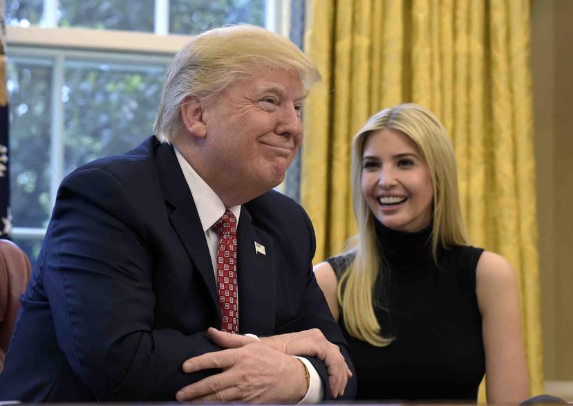 Donald Trump y su hija, Ivanka. (AP)