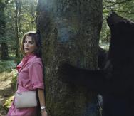 Keri Russell en una escena de "Cocaine Bear" dirigido por Elizabeth Banks.