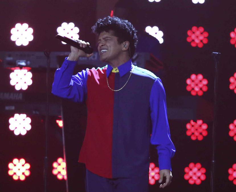 Bruno Mars durante su presentación. (AP)