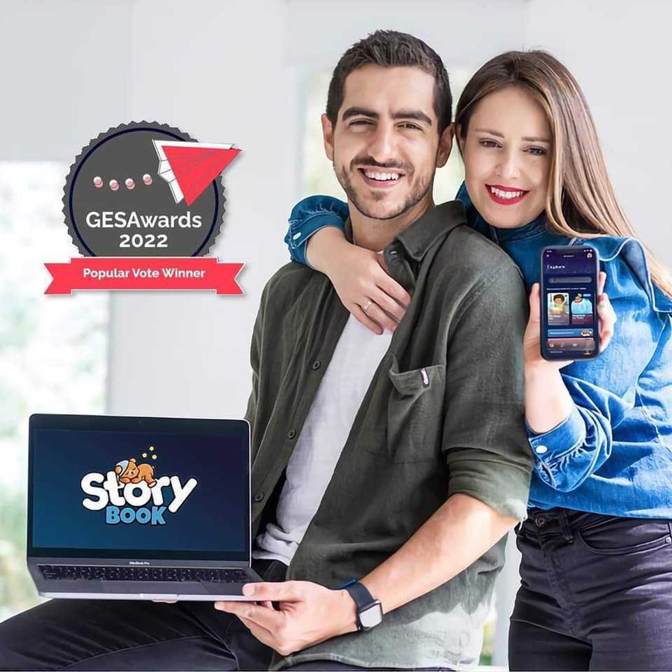 Francisco Cornejo y Daniela Vega creadores de "Storybook App".
