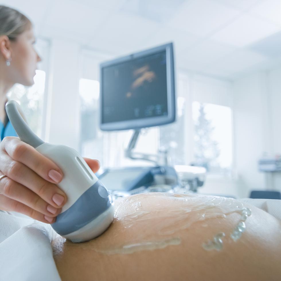 El cuidado prenatal en todas las etapas del embarazo es esencial para la salud de la madre y del bebé por nacer.