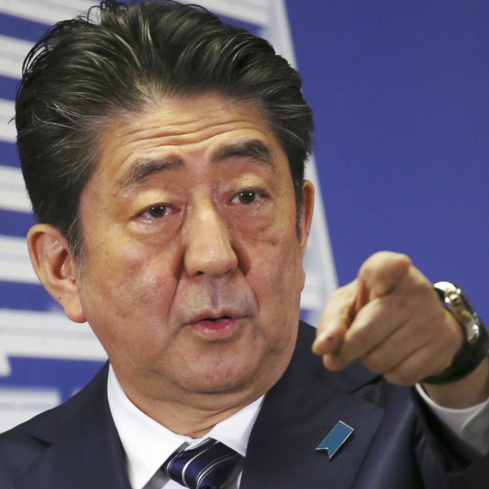 El primer ministro de Japón, Shinzo Abe, durante una conferencia de prensa en la sede del Partido Liberal Democrático, en Tokio (AP).