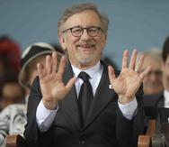 Fuentes cercanas a Steven Spielberg (arriba) indicaron que la decisión la ha tomado el cineasta personalmente con el objetivo de aportar una nueva mirada a la franquicia y atraer a una generación más joven. (AP / Steven Senne)