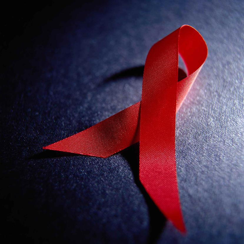 Controlar la epidemia para 2030 es posible si los países aplican una estrategia de prevención combinada, y si todas las personas conocen su estado de VIH, reciben el tratamiento que necesitan, y viven libres de estigma y discriminación. (Shutterstock.com)