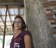 Elizabeth Martínez Sánchez perdió el techo de su residencia a causa de los fuertes vientos del huracán María.