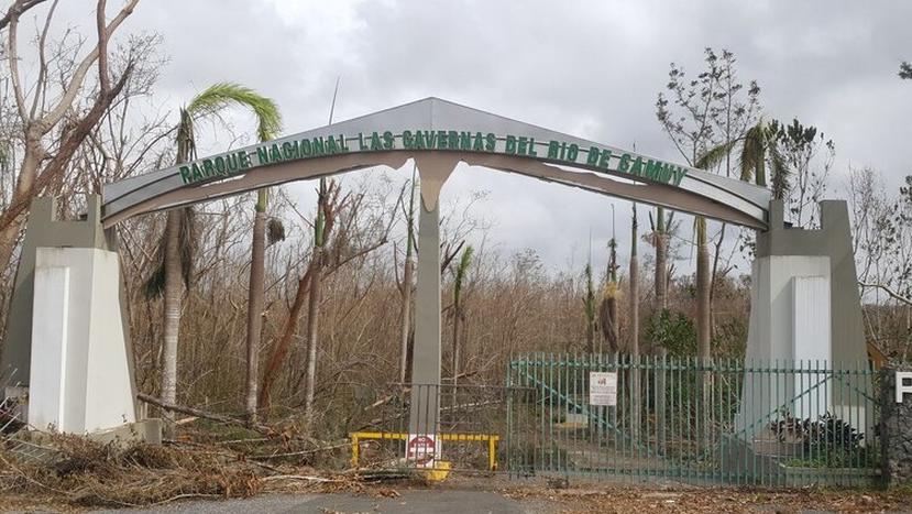 Entrada al Parque de las Cavernas del río Camuy después del azote del huracán María el 20 de septiembre de 2017.