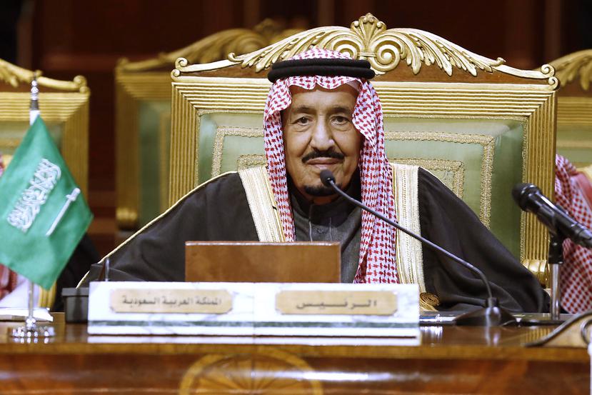 Se informó que El rey Salman permanecerá hospitalizado bajo observación durante varios días. (Foto: AP)