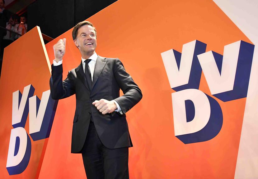 El primer ministro holandés, Mark Rutte, celebró la victoria de su partido. (AP)