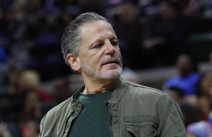 Dan Gilbert, propietario de los Cavaliers de Cleveland. (AP/Carlos Osorio)