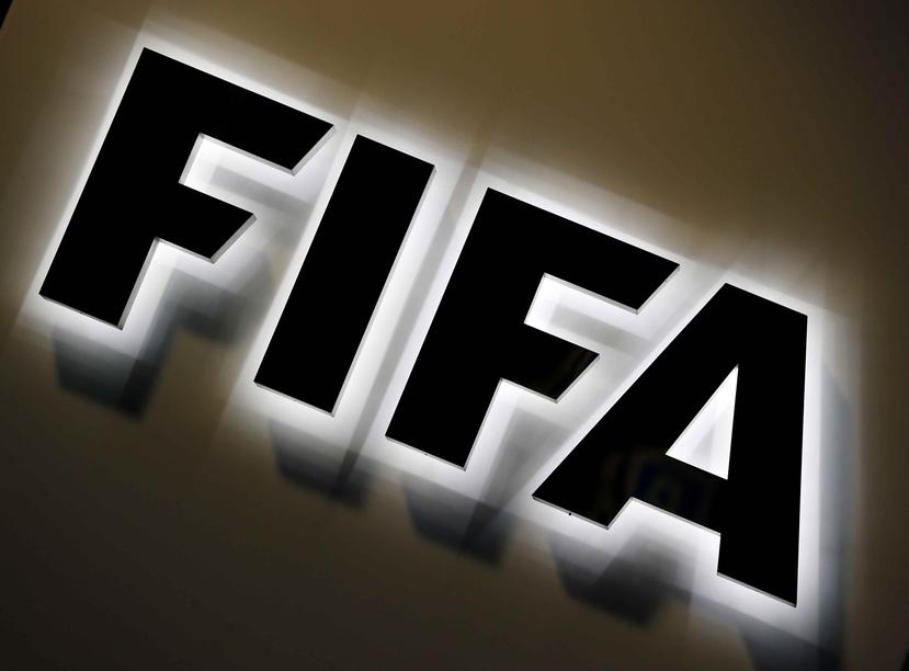 La suspensión de cinco años de Sediqi Rustam y multa de 10,000 francos suizos ($10,125) son las mismas sanciones que la FIFA impuso en octubre contra Sayed Aghazada. (AP / Michael Probst)
