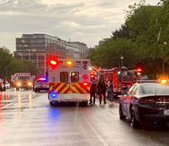 Agentes del Servicio Secreto y de la Policía de Parques de EE.UU. presenciaron el impacto del rayo el jueves por la noche y corrieron a prestar primeros auxilios, según las autoridades.