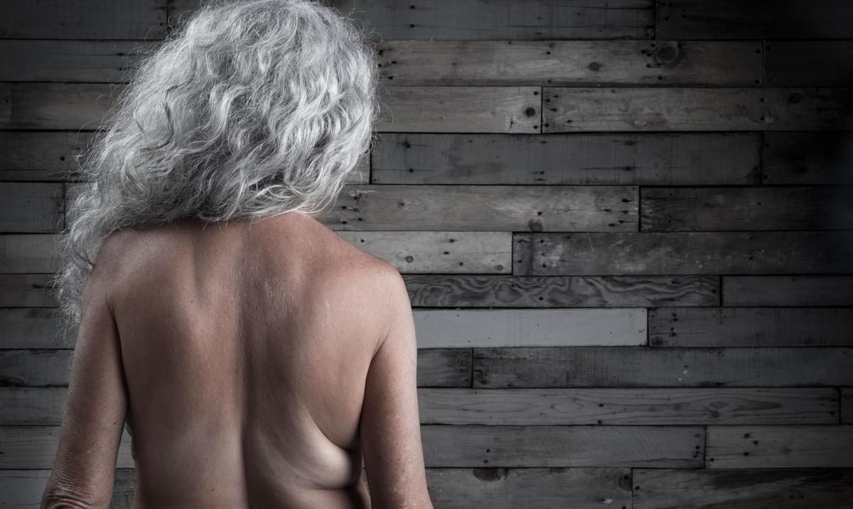 Proyecto explora la maduración y envejecimiento de las mujeres