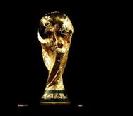 Detalle del trofeo de la Copa del Mundo. (EFE)