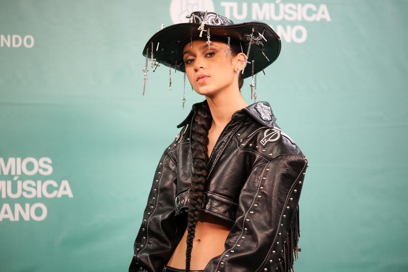 La cantante puertorriqueña VF7 tuvo una destacada participación de los Premios Tu Música Urbano.