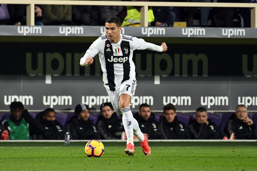 El jugador de la Juventus Cristiano Ronaldo durante un partido de la Serie A italiana contra la Fiorentina, en Florencia, Italia, el domingo 1 de diciembre de 2018.