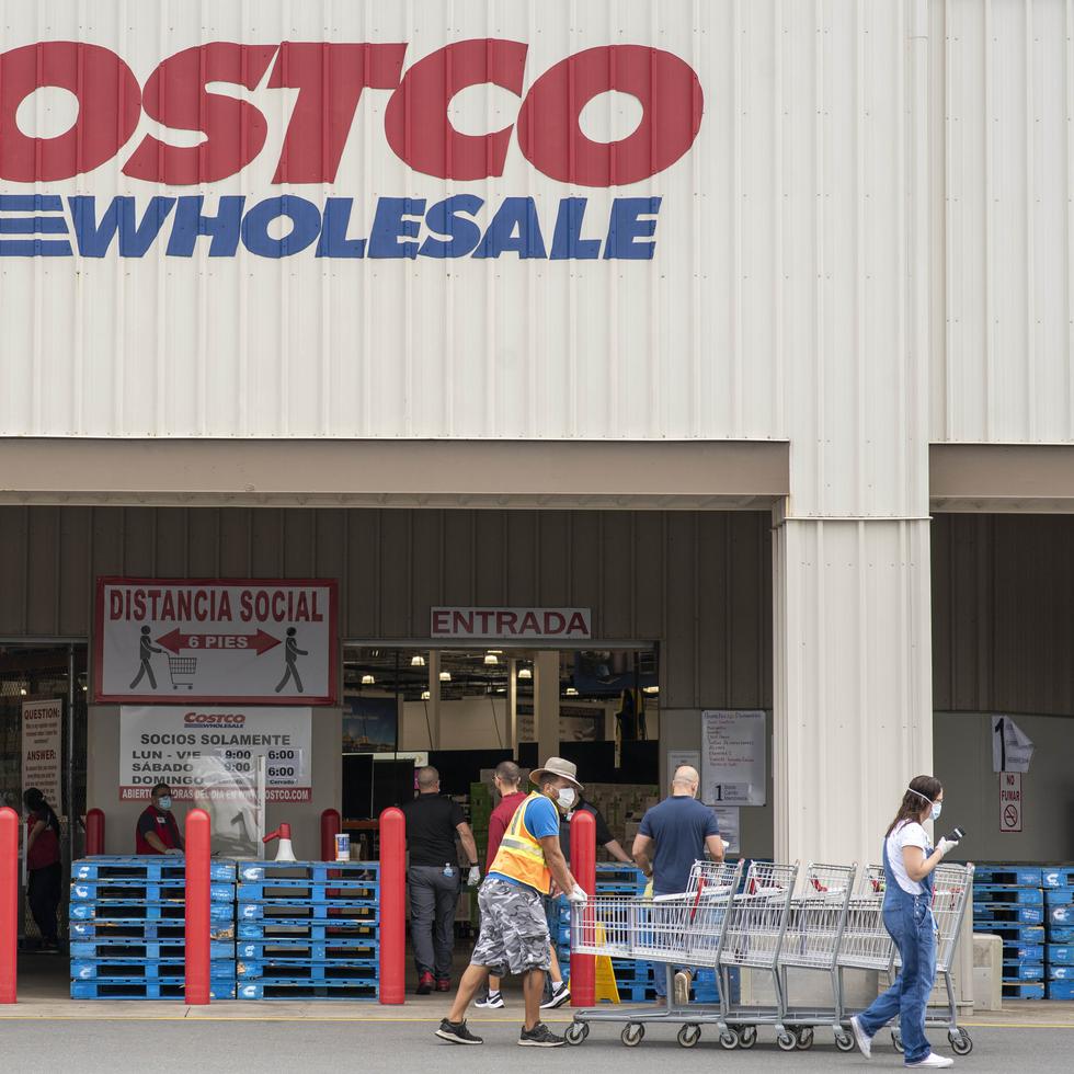 Los empleados de la cadena de almacenes Costco en Puerto Rico, recibieron este año la buena noticia de un aumento salarial, aún cuando el tema de no había llegado a la Legislatura.