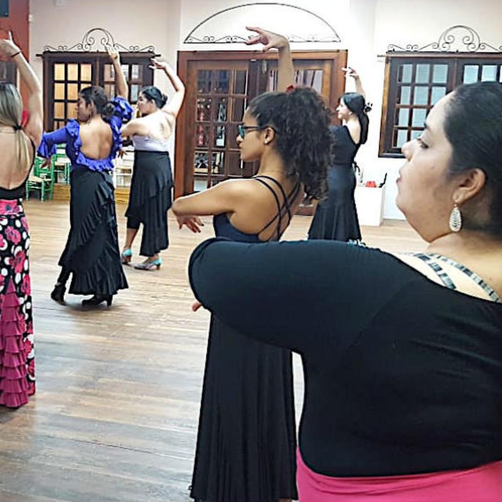 El baile flamenco es idóneo para trabajar la coordinación entre los pies y manos, que ejercen diferentes funciones. (Suministrada)