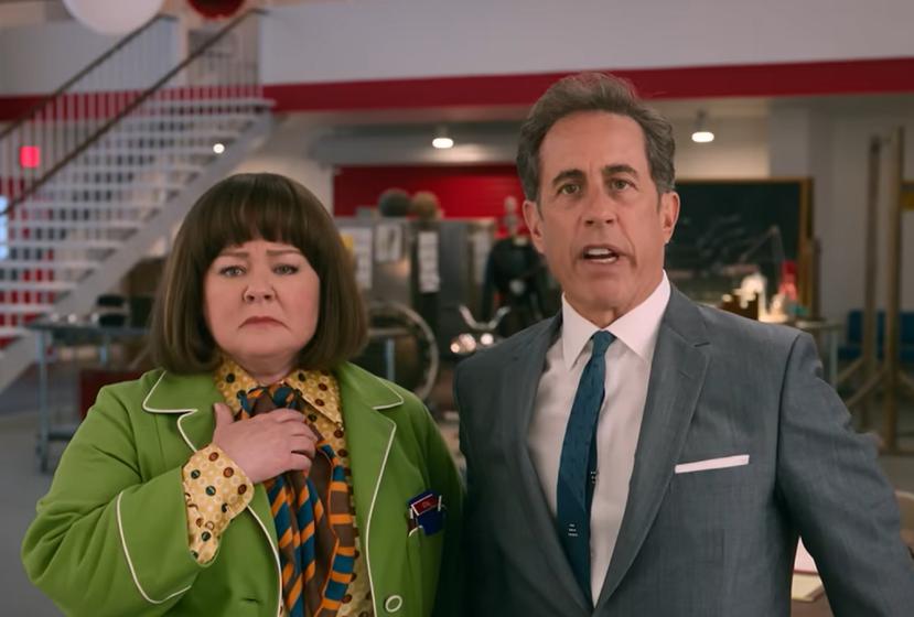 Melissa McCarthy, a la izquierda, y Jerry Seinfeld, a la derecha, son los protagonistas de la película "Unfrosted".