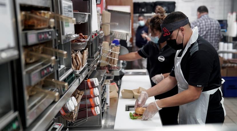 La cadena Arby’s es de las más recientes en establecerse en Puerto Rico, y se especializa en sándwiches de roast beef. El primero en inaugurar, abrió recientemente en Plaza Cayey.