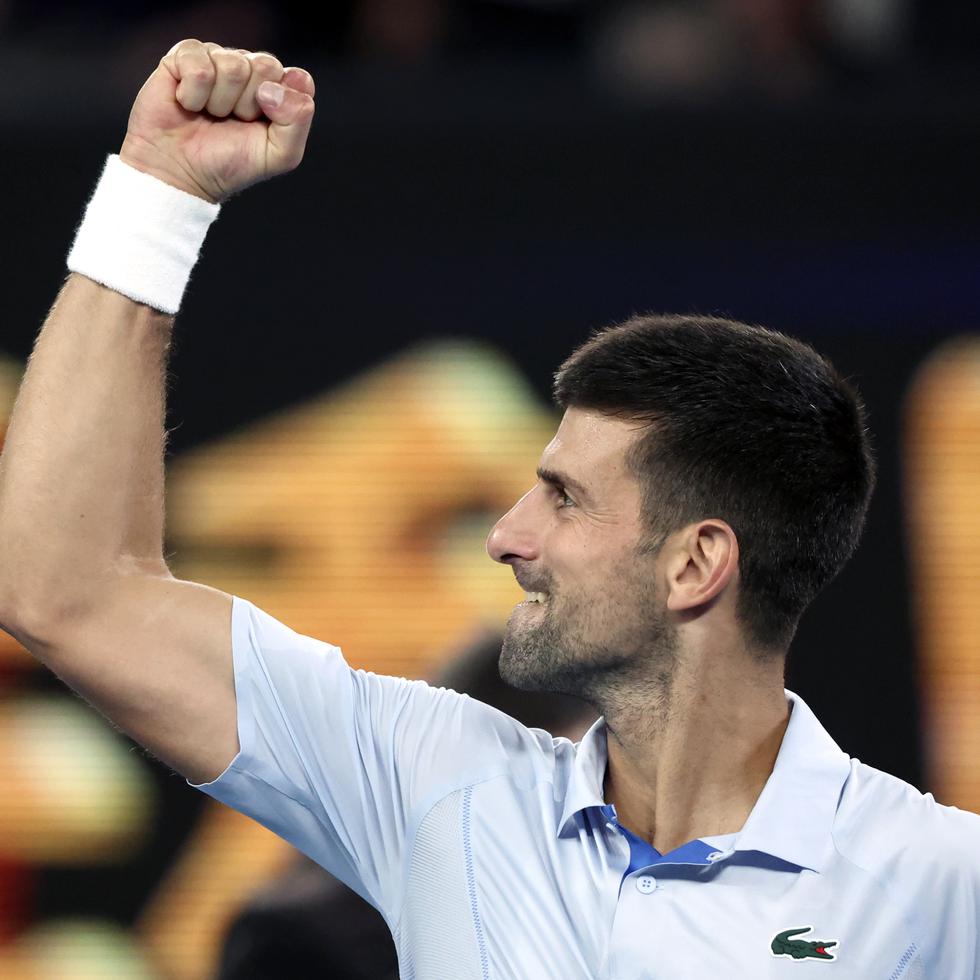 Novak Djokovic celebra tras conseguir la victoria el domingo.