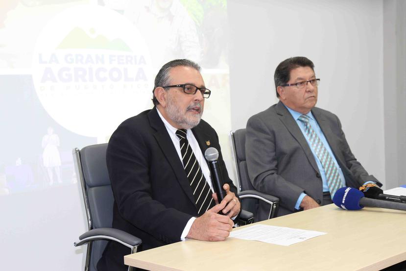 Jorge Arguelles Morán (izquierda), presidente del CUD, y Pedro Rodríguez (derecha), subsecretario de Agricultura. (Suministrada)