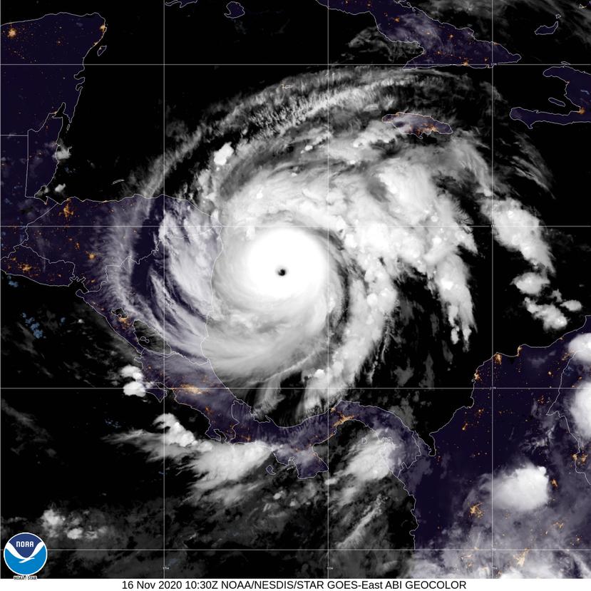 El huracán Iota tiene vientos de 145 millas por hora.