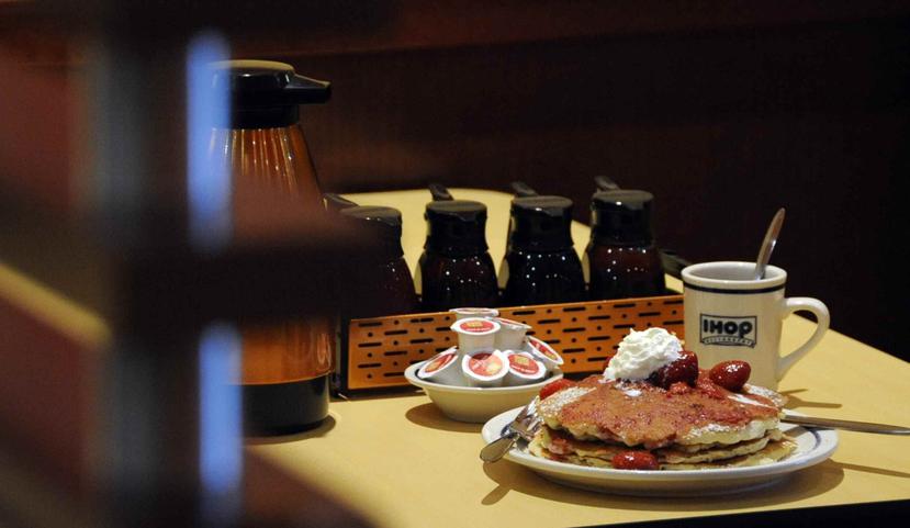 Más de 1,500 restaurantes IHOP en los Estados Unidos y alrededor del mundo celebrarán el National Pancake Day. (GFR MEDIA)