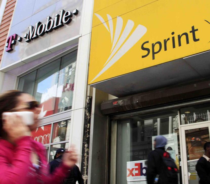 T-Mobile quedará como la tercera compañía de telecomunicaciones más grande en Estados Unidos. (Archivo)