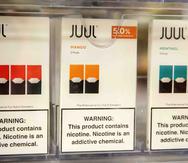 Juul está desarrollando un nuevo cigarrillo electrónico que vendría equipado con un sistema de bloqueo para evitar el consumo por parte de menores de 21 años.  (EFE/EPA/ERIK S. LESSER)