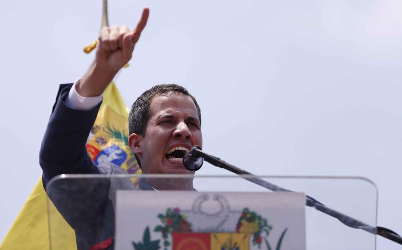 Juan Guaidó regresó recientemente de una gira en la que visitó a varios países latinoamericanos en busca de apoyo. (AP/Natacha Pisarenko)