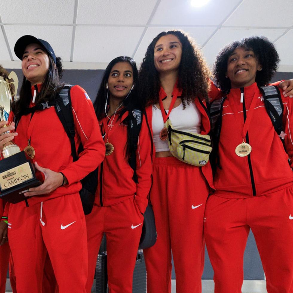 ¡Al son de plena y batucada!: Nueve de las doce jugadoras del Equipo Nacional Femenino de Baloncesto llegan a Puerto Rico
