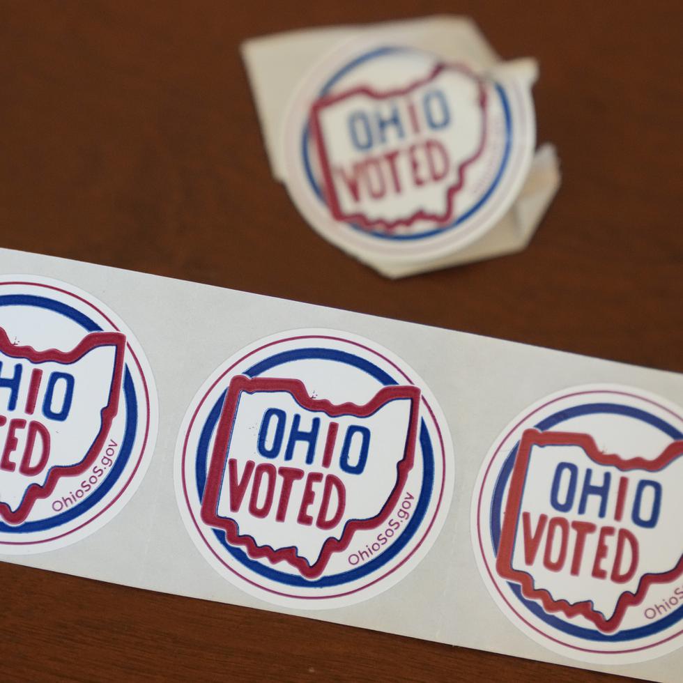 Votantes en Ohio acuden a las urnas para votar por el escaño de gobernador, representante federal y senador federal, además de algunas consultas estatales o a nivel de condado.