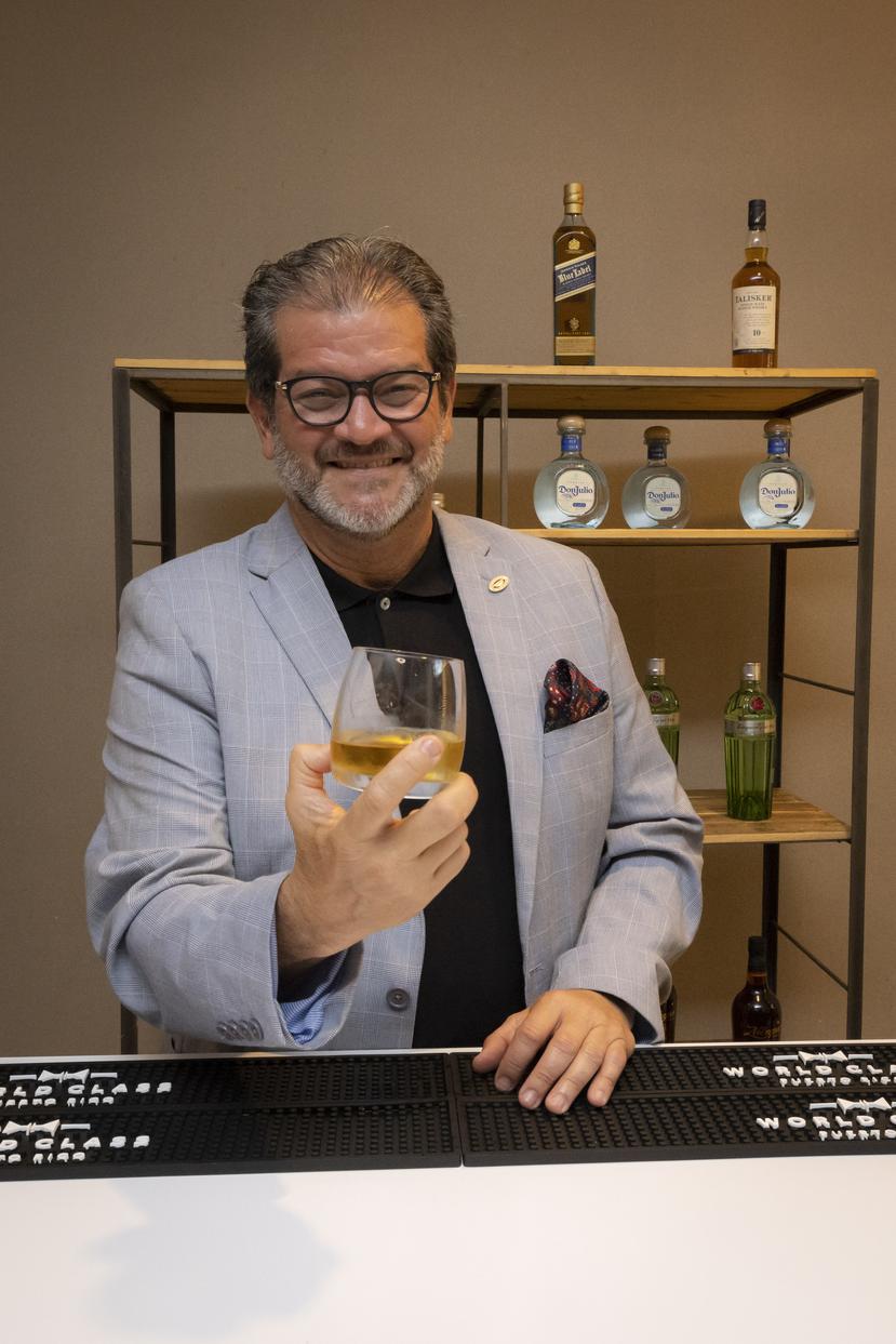 Arturo Savage, embajador de Whisky de lujo de Diageo.