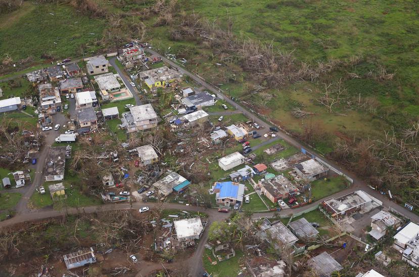 Fotografía de residencias afectadas por el huracán María, durante un sobrevuelo de la Guardia Costera de Puerto Rico. (EFE)