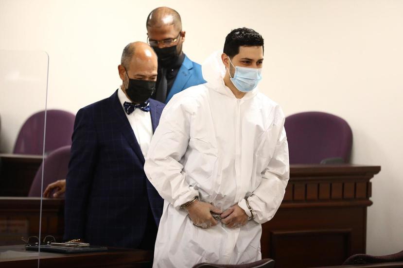 Jensen Medina llega al Tribunal de Fajardo para su vista de sentencia por el asesinato de Arellys Mercado, el 11 de enero de 2022.