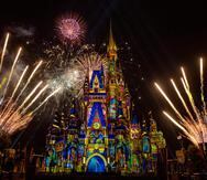 El Castillo de Cinderella brilló con el espectáculo de pirotecnia “Happily Ever After”, luego de estar en pausa desde marzo de 2020.
