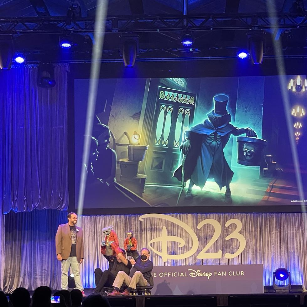 Durante el D23, varios altos ejecutivos de la empresa Disney, se dirigieron a los presentes, quienes eran en su mayoría un selecto grupo de fanáticos de los parques y todo lo que tiene que ver con la marca.