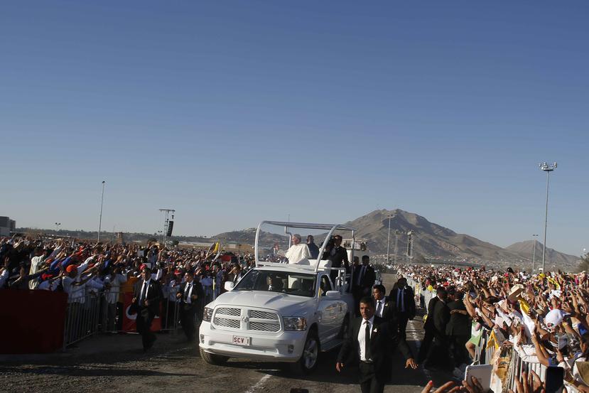 El papa dio una misa masiva en la fronteriza Ciudad Juárez.
